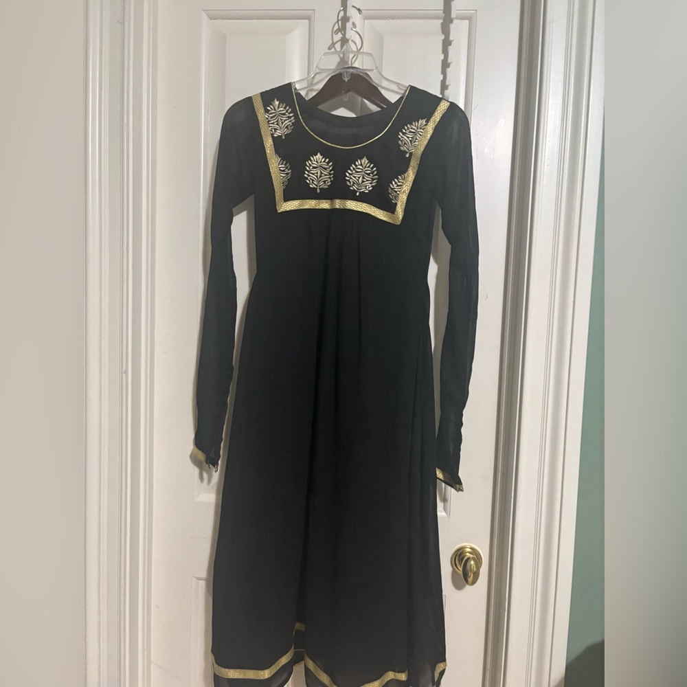 Beautiful three piece black and beige Salwar kameez . Long sleeves and long top